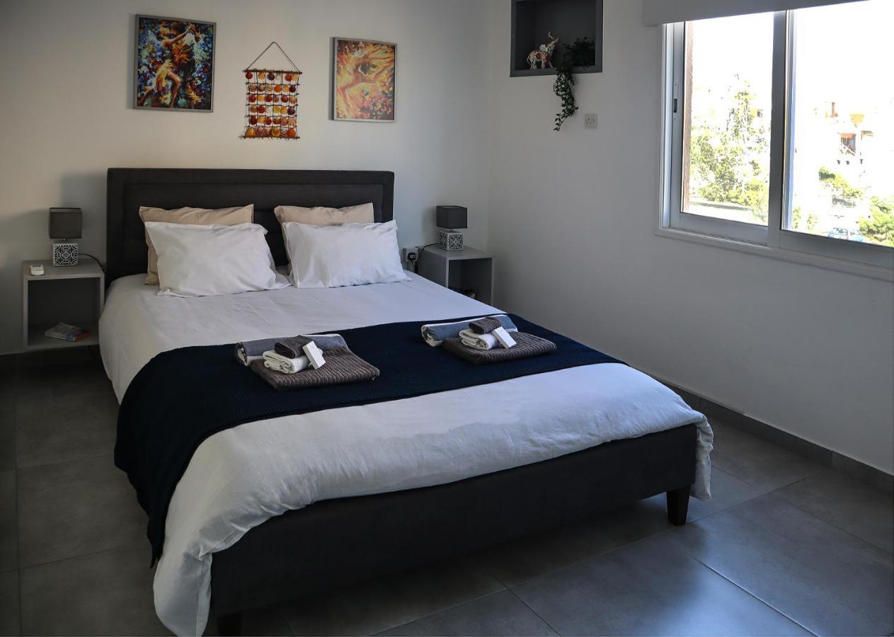 Alex'S Vacation Suite - 100M From The Beach - 6 Guests Paphos Buitenkant foto