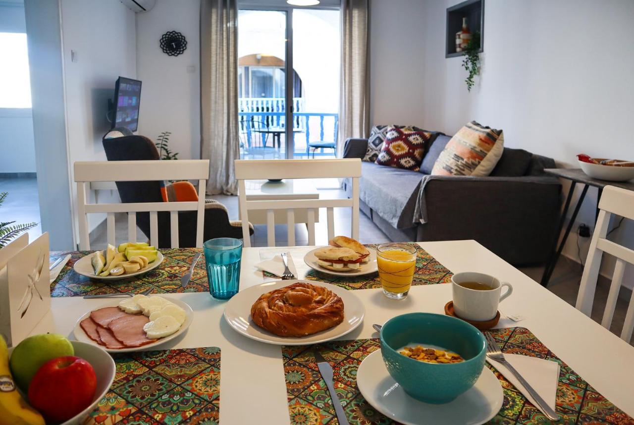 Alex'S Vacation Suite - 100M From The Beach - 6 Guests Paphos Buitenkant foto