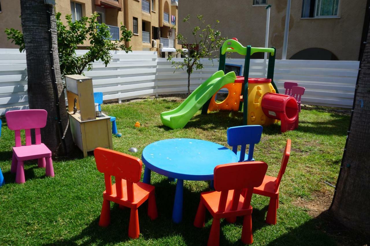 Alex'S Vacation Suite - 100M From The Beach - 6 Guests Paphos Buitenkant foto
